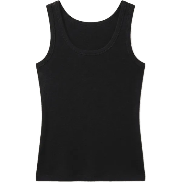 black tank top